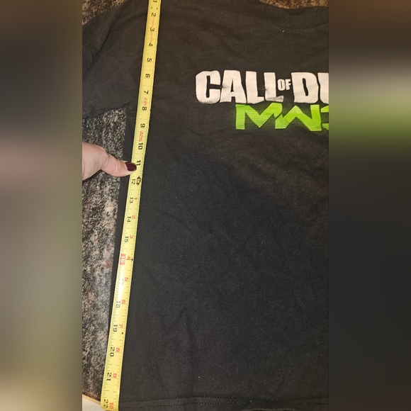 Boys  CALL OF DUTY- MW3 Long Sleeved Shirt - Picture 2 of 2